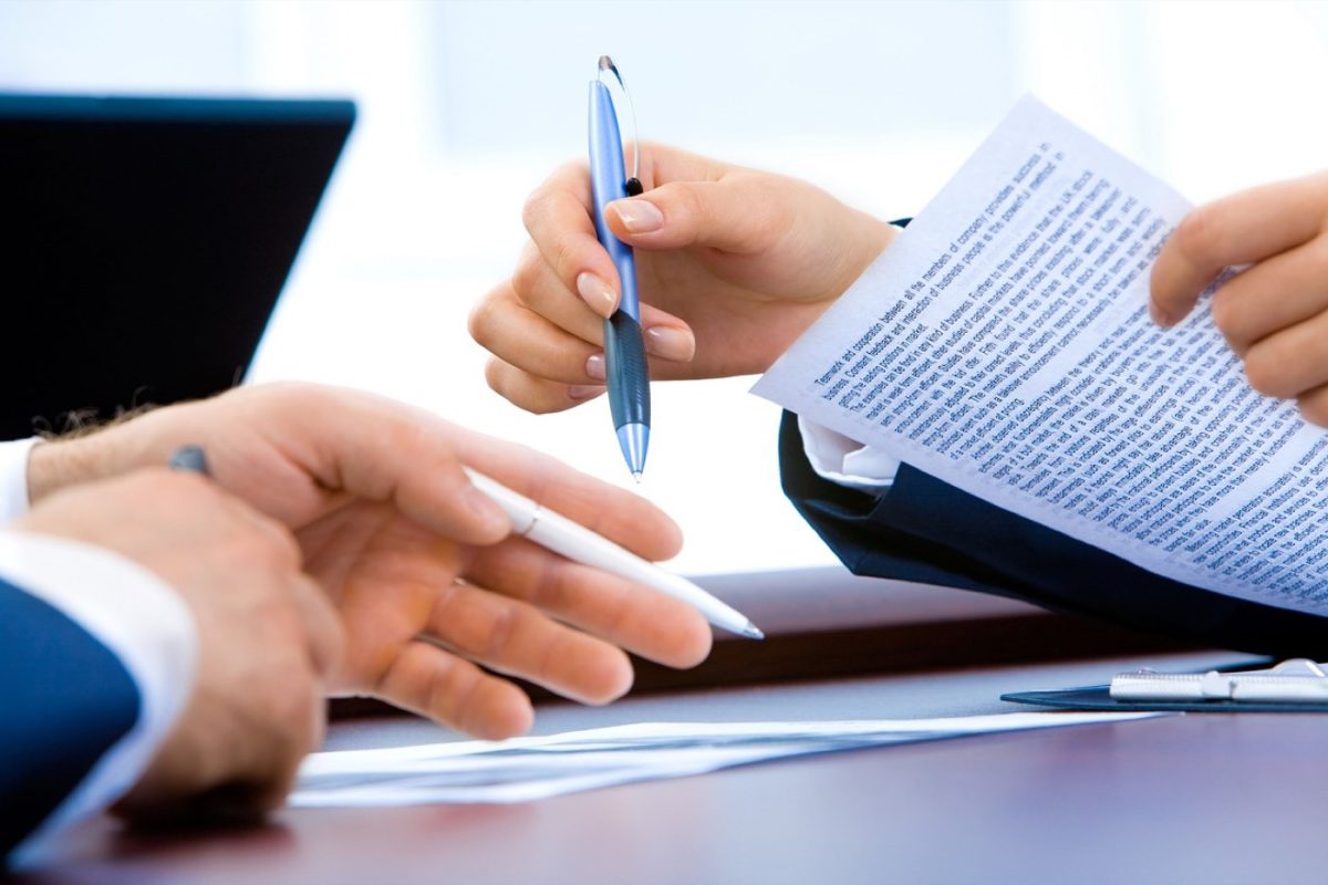 Deel ou PAPAYA Global : quel service pour l’emploi international
