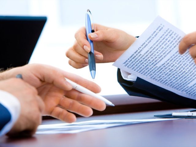 Deel ou PAPAYA Global : quel service pour l’emploi international