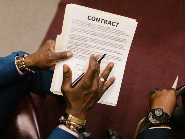 Résilier un contrat de travail international