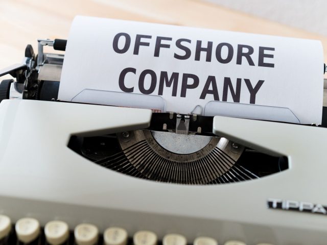 Comparatif des contrats types pour jobs offshore énergie