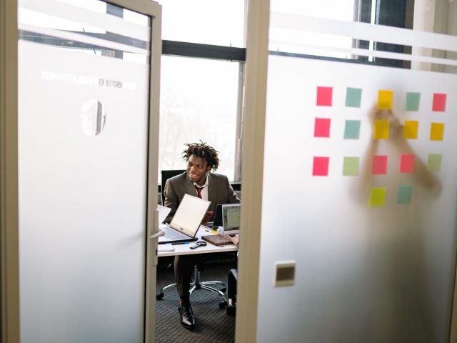 Comment l’IA peut optimiser vos investissements et décisions stratégiques