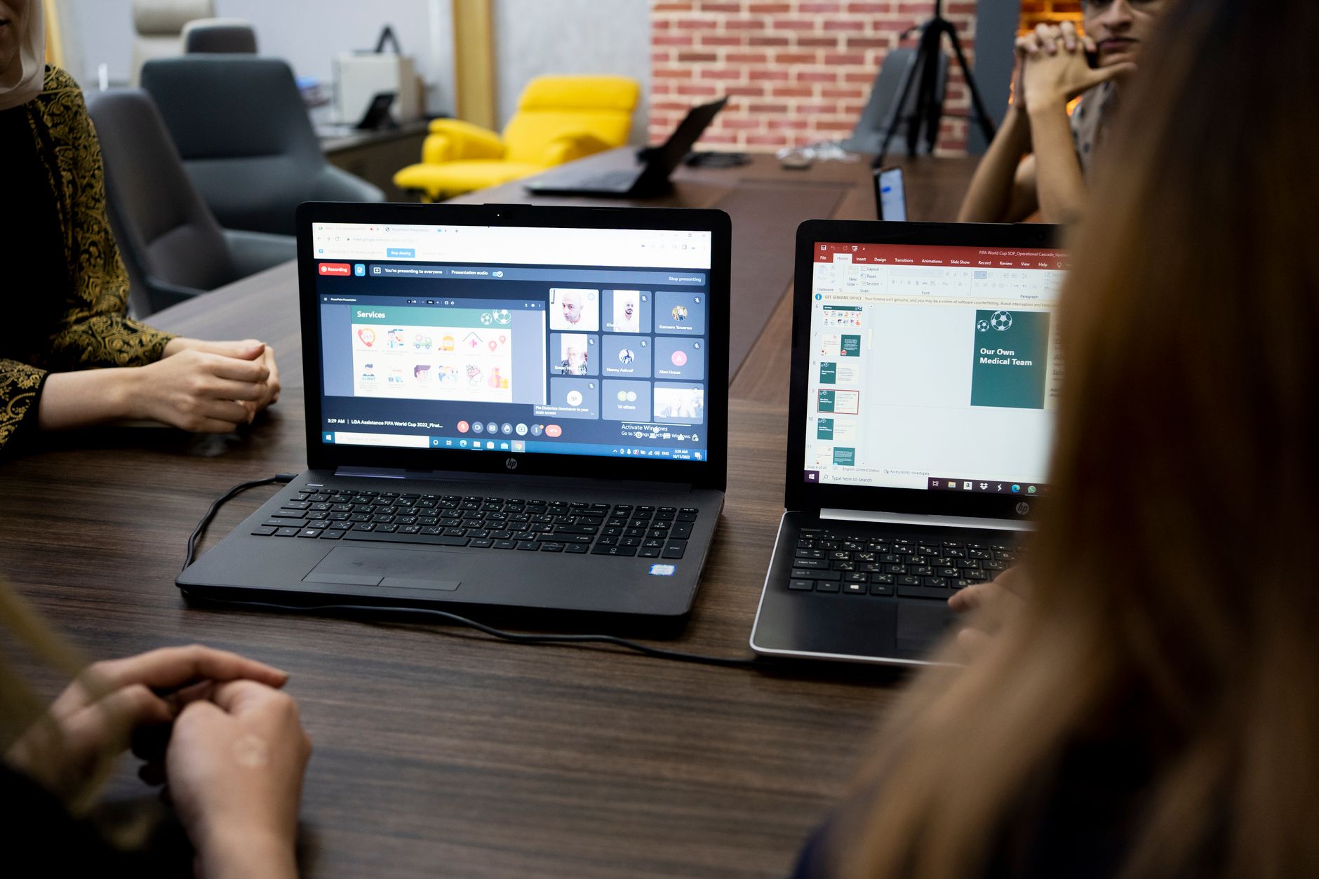 Statuts freelance : France vs Royaume‑Uni — comparatif pratique