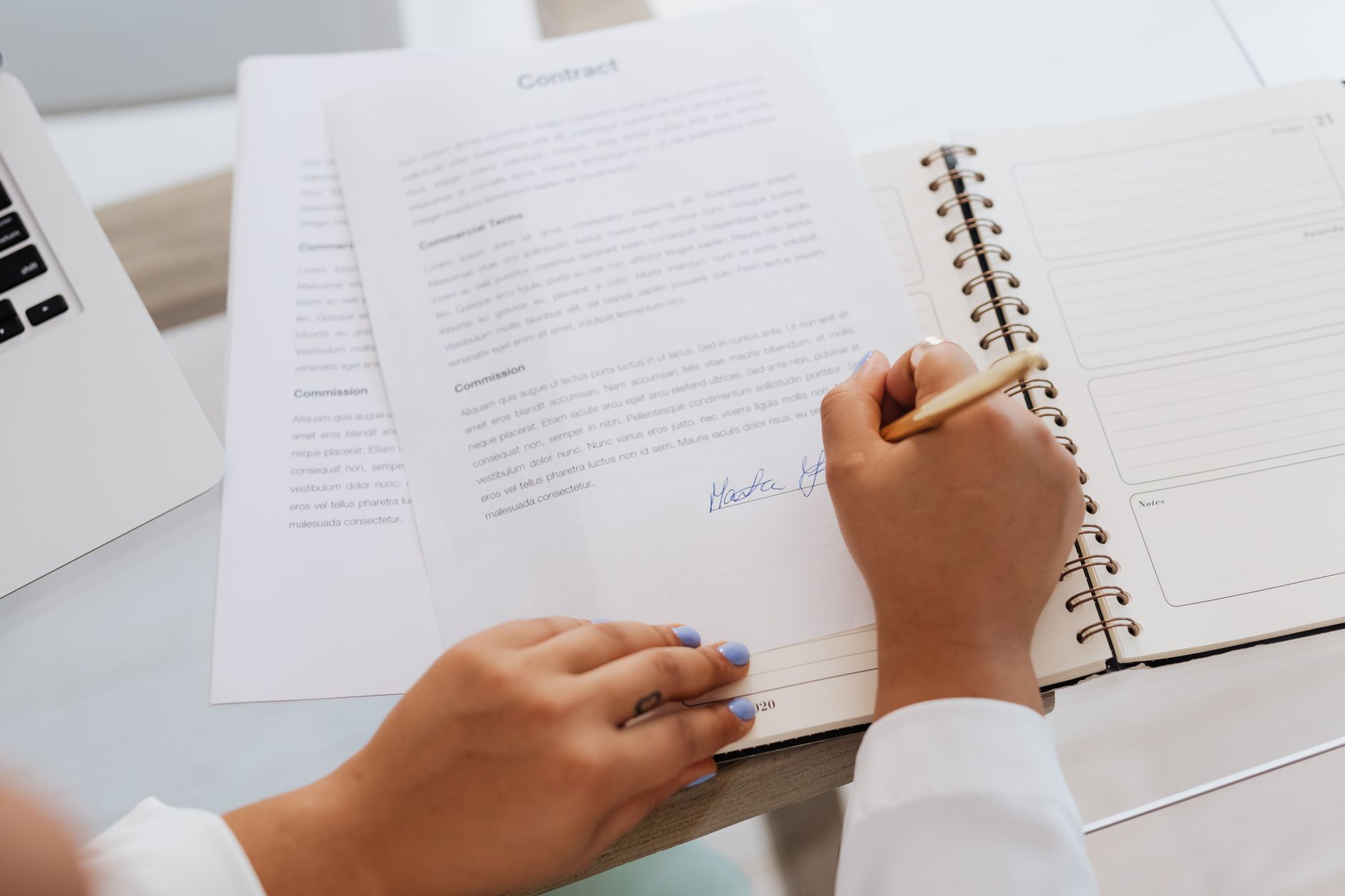 Résilier un contrat de travail international
